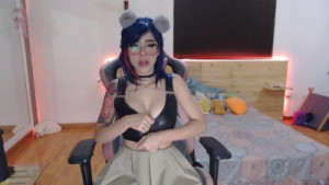 Wakeandbake14 Drools While Sucking A Big Dildo
