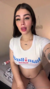Sarah Montufar Satisfies Herself With Her Fingers And A Vibrator