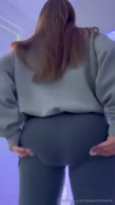 Piper Rockelle Flaunts Her Tits & Ass