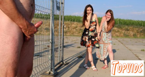 Lenna Ross & Kiwii Sweet - Public cumming