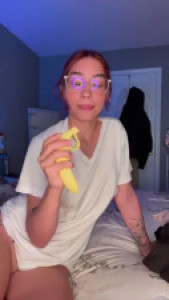 Ana Khalifa's Butt Plug Anal Masturbation