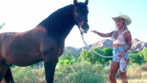 Linda Lan Gets Double-Penetrated By Two BBCs