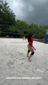 Volleyball Girls Auhneesh Nicole & HooneyyDeww Fucks A BBC