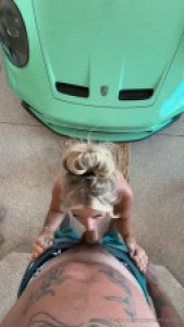 Zonamaeee Gets Rammed By Her Man In The Garage