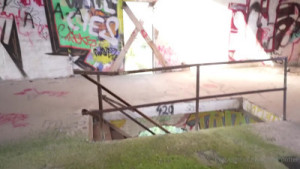 Spider Girl Hermione Potter Sucks Cock In An Abandoned Building