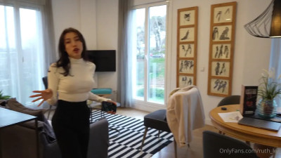Ruth Lee Flirts With Her Customer & Sucks His Dick