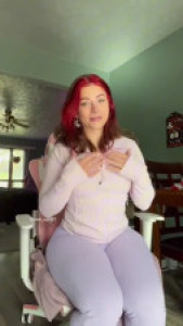 Queen Egirl Fills Her Holes With Her Dildos