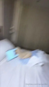 Hanna Miller Plays With Her Pussy On The Bed