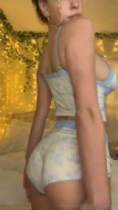 Kira Pregiato Flaunts Her Tits With Lights On