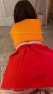 Strawberrymilk_xoxo Gets Plowed & Takes A Facial As Velma