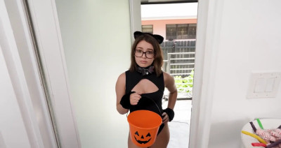 LeanaLovings’ Special Halloween Treat Is A Cock