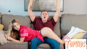 Molly Little - A Touch Down Here Wins The Game - S44:E3