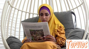 Luna Black X - Tired wife in hijab gets sexual energy