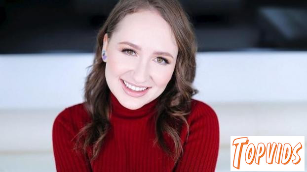 Lizzie Love - Amateur Allure Introduces Lizzie Love, An Adorable "Girl Next Door" That Loves to Give Head
