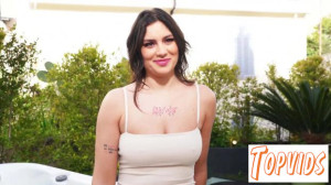 Laury - Laury concludes her naughty journey in the most beautiful way!