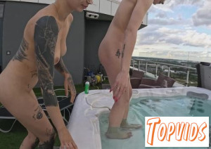 Cheri & Matty - Cheri And Matty Perez Fuck Eachother Lesbian Double Dildo Underwater In The Jacuzzi With Closeups