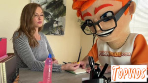 Annie King - Annie King Aces Her Job Interview with Porn Dude