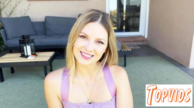 Rebecca & Elektra - Rebecca finds a beautiful connection with Elektra   