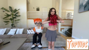 Nikki Nicole - Nikki Nicole Shows Porn Dude Her Cheer Routine