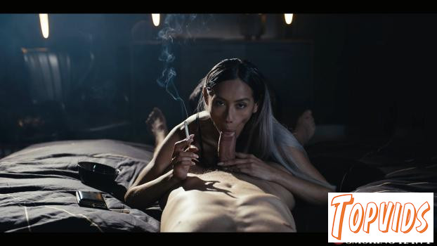 Veronica Leal - Veronica Leal Smoking