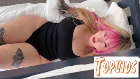 Skylar Vox - Bedmates