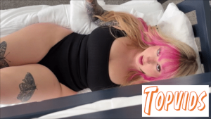 Skylar Vox - Bedmates