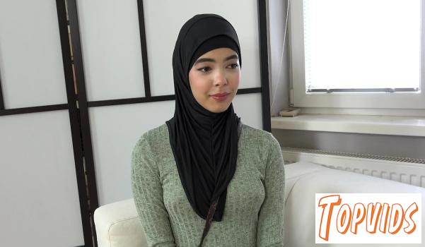 Kubera Fortuna - Babe in hijab really needs a job