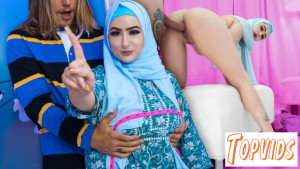 Mandii Rose - She Was a Conservative Woman, But His Dick Made Her Break a Few Rules