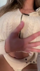 Cynthiajadebabe Tits And Dildo in Winter Clothes