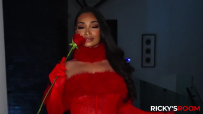 Erotic Medusa Fucks Ricky Johnson's BBC For Valetine's