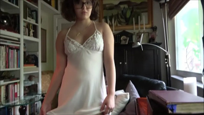 Bad Girl Nerd Ends Up With A Creampie In Her Mouth