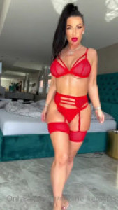 Nadine Kerastas Masturbates 'Till She Squirts