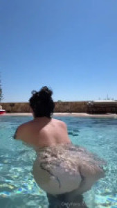 Harley Benz's Pool Masturbation Session