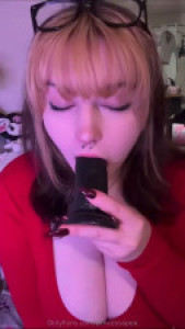 PrncesssPea Sucks And Salivates Over A Dildo