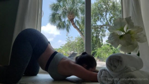 Dani Daniels' Morning Stretch And Masturbation