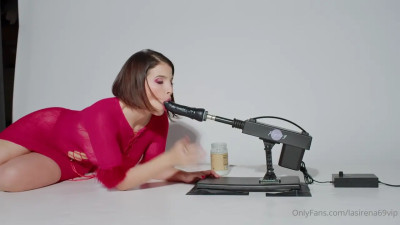 Lasirena69 Gets Fucked By A Sex Machine