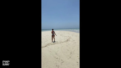 Mary Frost Beach & Hotel Fuck: Stripping, Ass Tease, Blowjob, Cowgirl Creampie