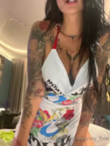 Sunny_Kerss Strips Leading To Self Pleasure