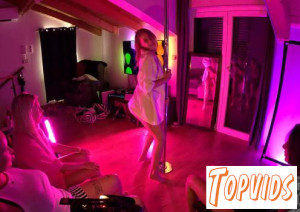 Abbie Storm, Eyla Moore, Rosalinda & Vanessa Klein - 4way Striptease Dancing Models On Vacation Together In Croatia