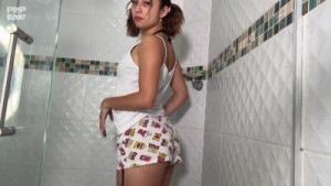 I Play With My Hot Piss