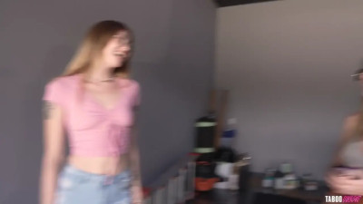The Nerdy Thefoxxlab Gets A Good Fuck