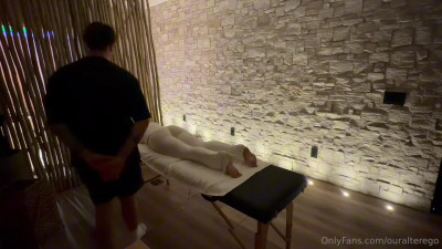 Rebecca McLeod Gets Banged During A Massage