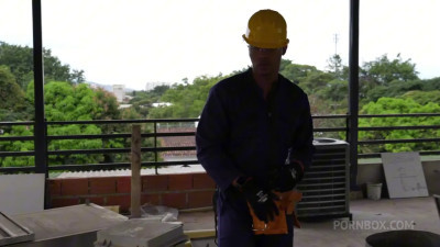 Devil Khloee Fucks The BBC Construction Worker