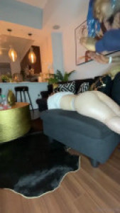 Kelsey Lawrence Takes A BBC From Behind