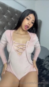 Lauren 98 Fingers Her Creamy Cunt