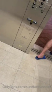 Mia Falls Gets Drilled While Stuck In The Washer