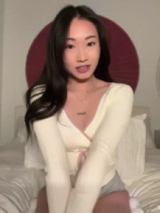 Yemada Rubs And Fingers Her Asian Pussy