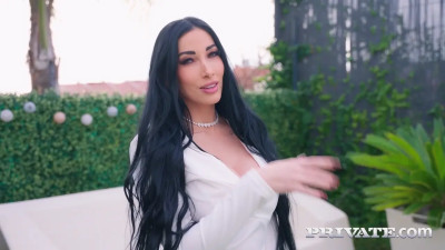 Clea Gaultier Gets Pleasured From A Gang Bang