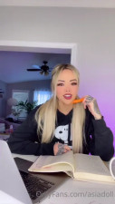 Asia Doll Grinds A Sex Machine After Studying