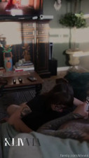 Klivvia Distracts Her Boyfriend From Playing